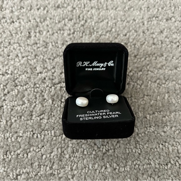 NWT Macy's White Cultured Freshwater Pearl Sterling Silver Earrings - Picture 2 of 4